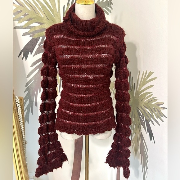 Y2K Bebe,Angel-Belle Extra-Long Sleeved Sweater,Let the Compliments Begin,Size L - Picture 1 of 7